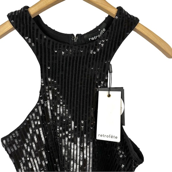 RETROFETE Audra Sequined Sleeveless Crop Top - Picture 8 of 12